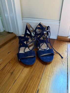 Vince Camuto Navy Lace-Up Strappy Sandals 8